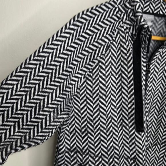 T by TALBOTS Black and White Chevron Knit Jacket with Pockets Size Mp - Picture 4 of 10